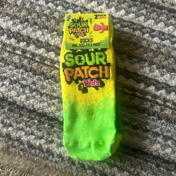 Casual Green and Yellow Socks for Everyday Wear - Picture 1 of 2